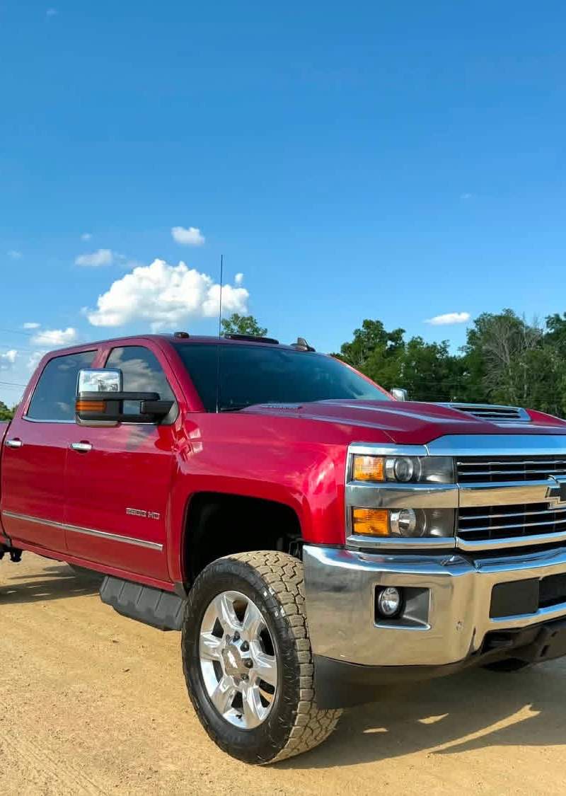 2018 chevrolet      Silverado 2500HD ltz 2