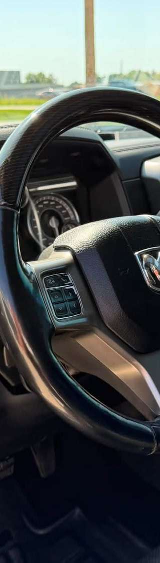 2014 ram 3500     Laramie Limited thumbnail 5