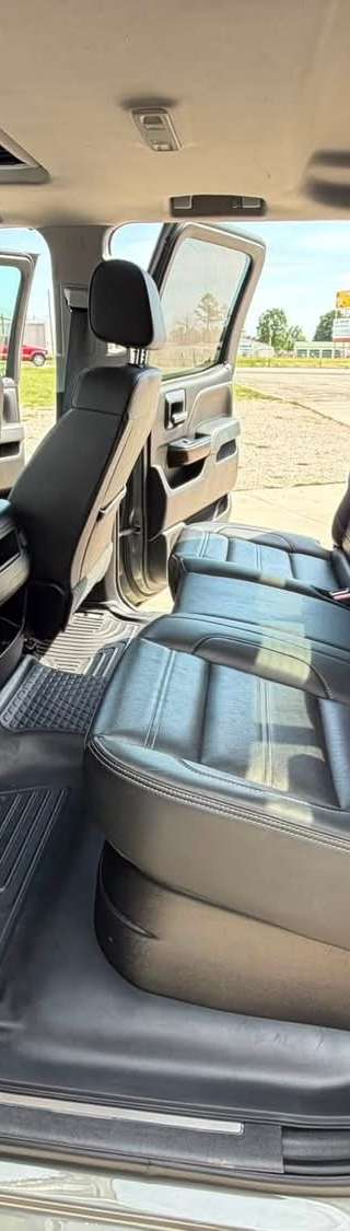 2018 gmc     Sierra 2500HD Denali. thumbnail 6