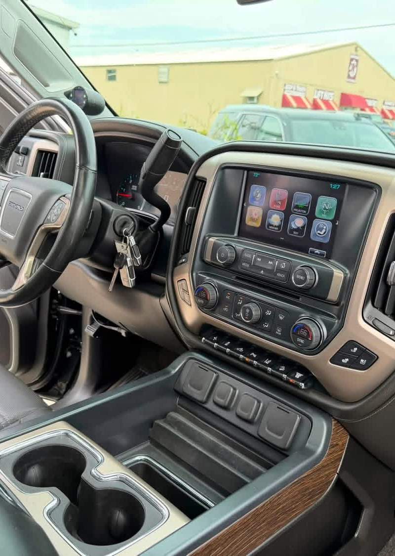 2017 gmc sierra 2500HD 9