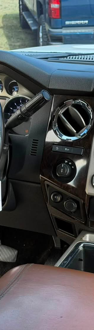 2015 ford f-250 platinum  thumbnail 5