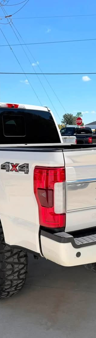2018 ford F-250 plantinum 4x4 thumbnail 2