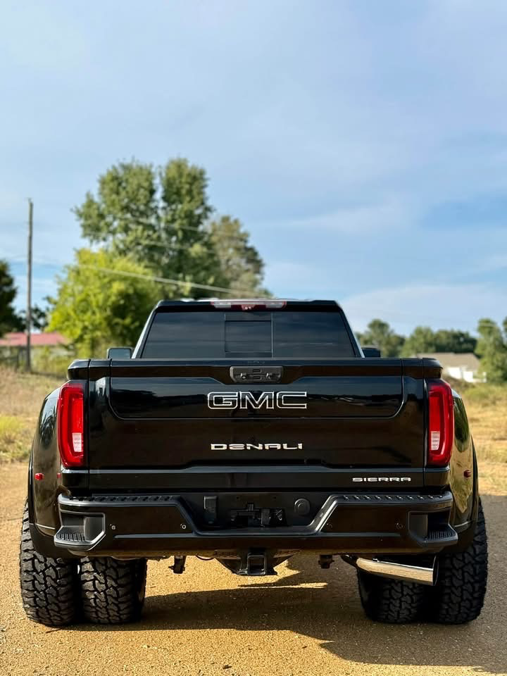 2020 gmc Sierra 3500HD Denali Ultimate. 5