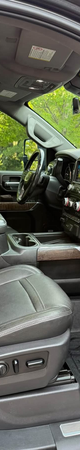 2020 gmc  Sierra 3500HD Denali Ultimate. thumbnail 6