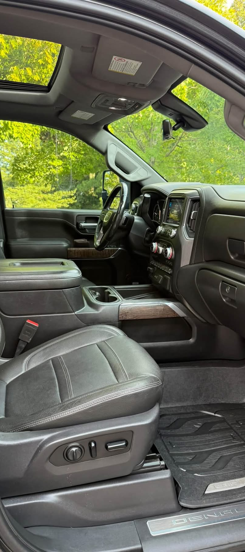 2020 gmc Sierra 3500HD Denali Ultimate. 6