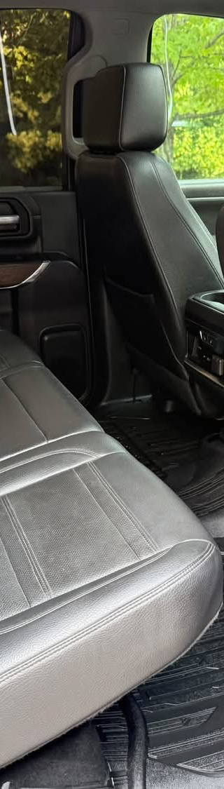 2020 gmc  Sierra 3500HD Denali Ultimate. thumbnail 7