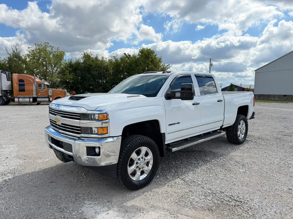 2019 chevrolet Silverado 2500HD LTZ 1