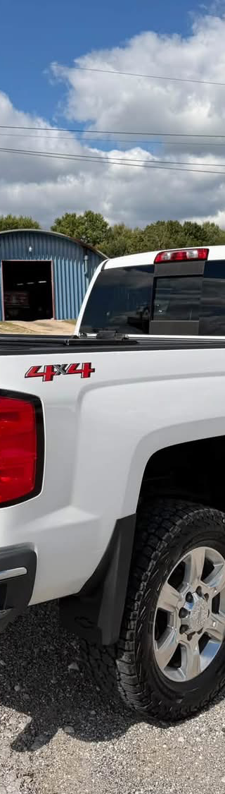 2019 chevrolet  Silverado 2500HD LTZ thumbnail 4