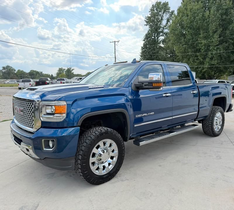 2017 gmc Sierra 2500HD Denali