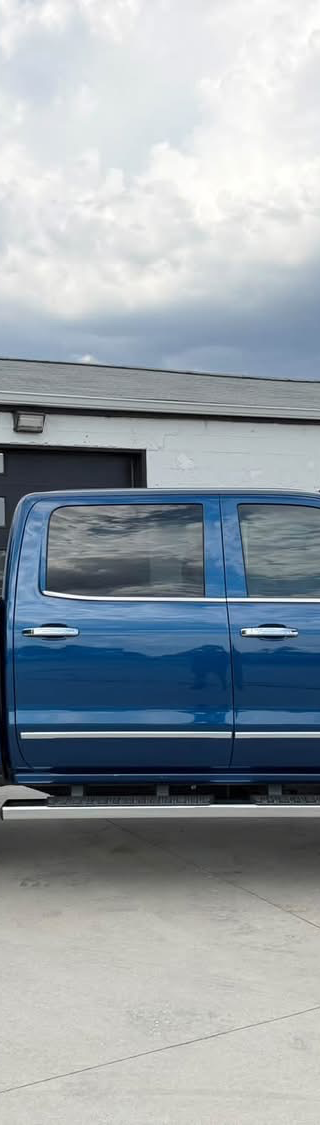 2017 gmc Sierra 2500HD Denali thumbnail 5