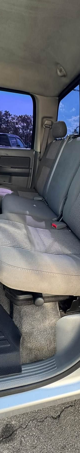2006 Dodge Ram 3500 SLT thumbnail 8