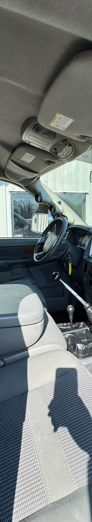 2006 Dodge Ram 3500 SLT thumbnail 9