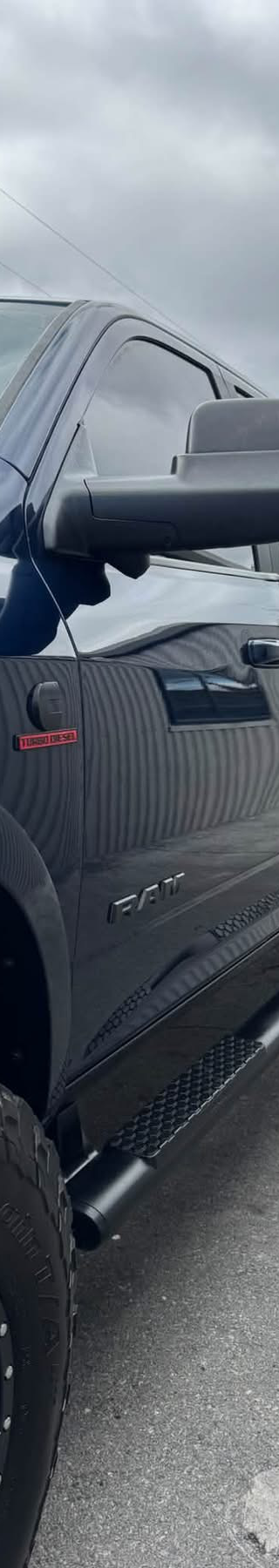 2021 dodge  Ram 2500 Laramie Night Edition thumbnail 2