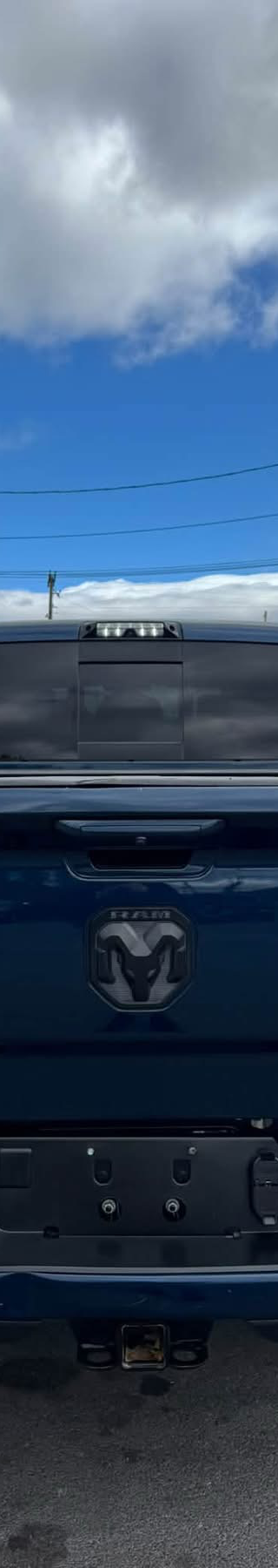 2021 dodge  Ram 2500 Laramie Night Edition thumbnail 3