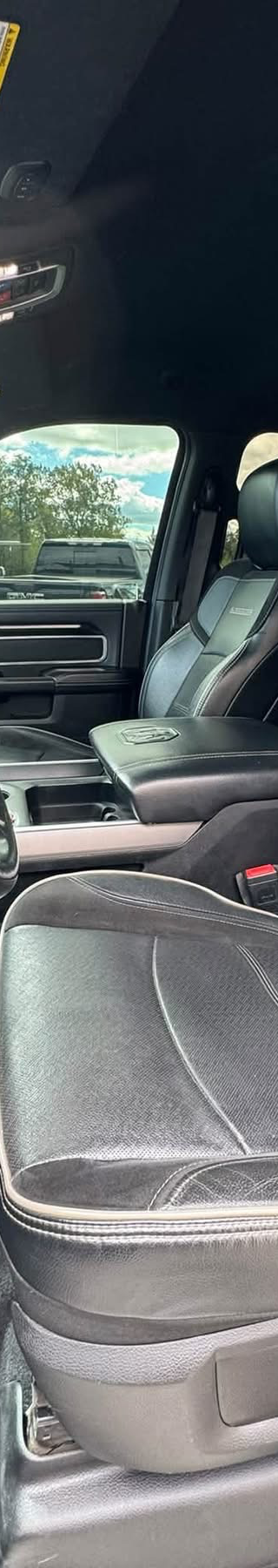 2021 dodge  Ram 2500 Laramie Night Edition thumbnail 8