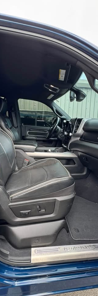2021 dodge  Ram 2500 Laramie Night Edition thumbnail 11