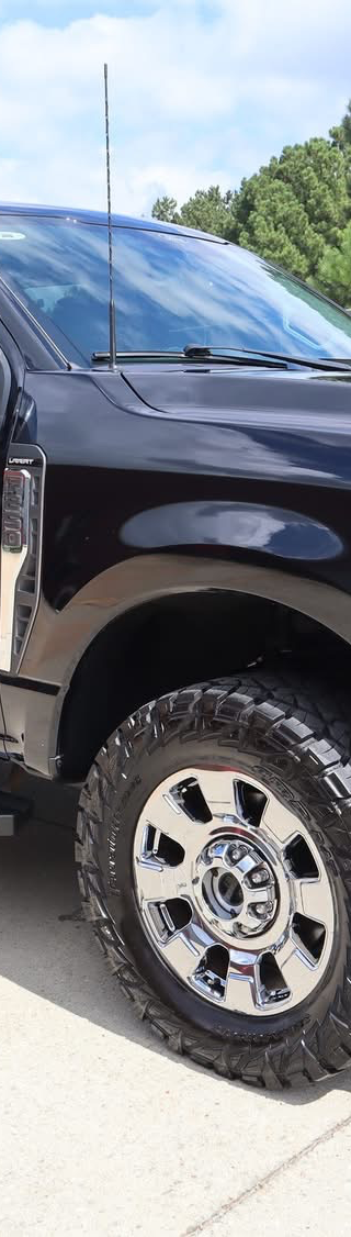 2024 ford  F-250 Super Duty  Lariat thumbnail 2