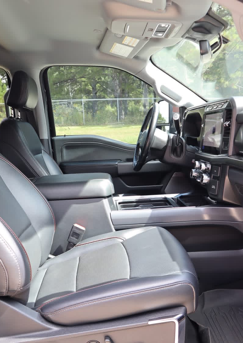2024 ford F-250 Super Duty Lariat 12