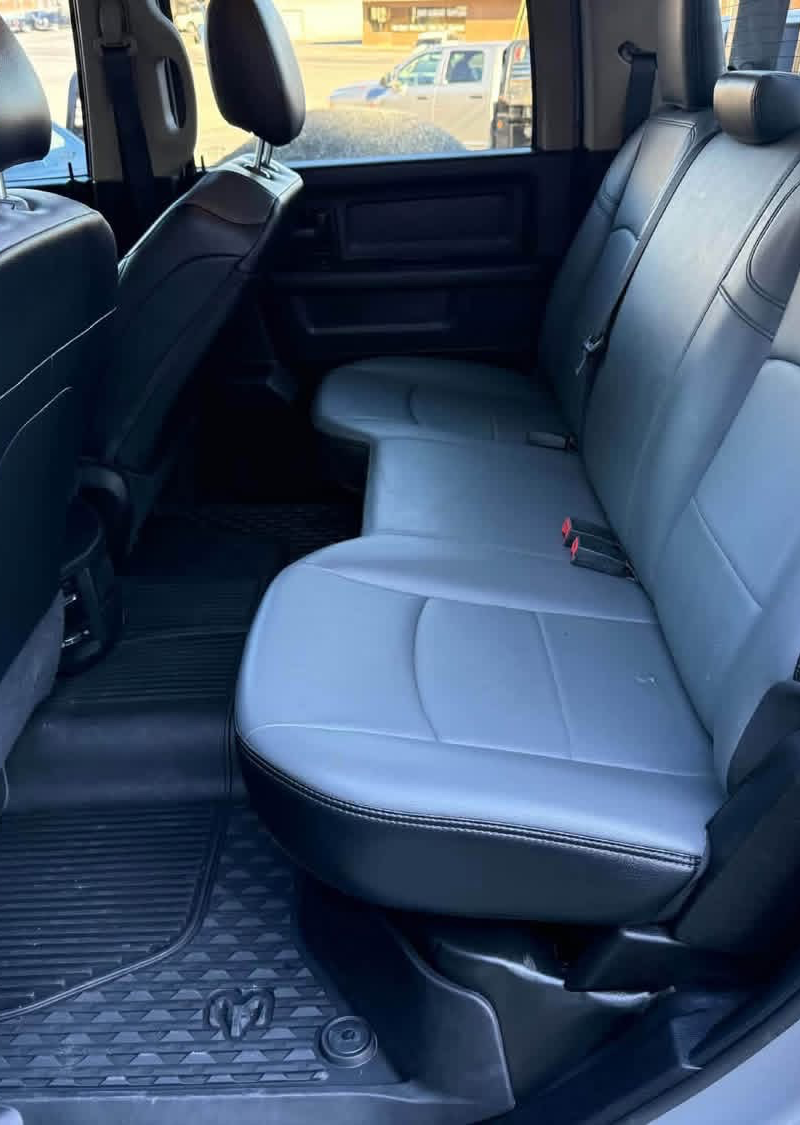 2020 ram 3500 Tradesman 11